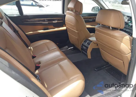 2013 BMW 750Li xDrive из США, поврежденный, VIN WBAYF8C54DDE59151
